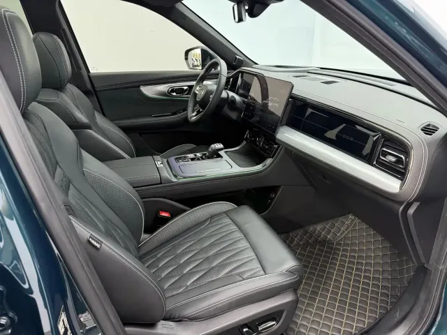 GAC Trumpchi Trumpchi GS8 2022 Dual Engine Series 2.0TM 2WD Premium Edition (6-Seater) — Фото автомобиля 9