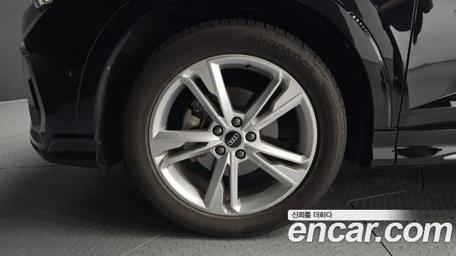 Audi Q3 35 TDI Premium Sportback — Фото автомобиля 5
