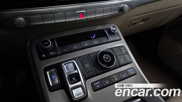 Hyundai Palisade Palisade Дизель 2.2 2WD — Фото автомобиля 9