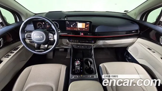 Kia Carnival Generation 4 — Фото автомобиля 10