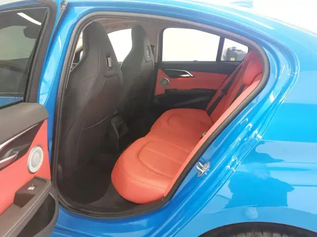 BMW 1 Series — Фото автомобиля 11