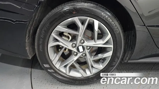 Hyundai Sonata Sonata (DN8) 2.0 LPG(Для проката) — Фото автомобиля 5