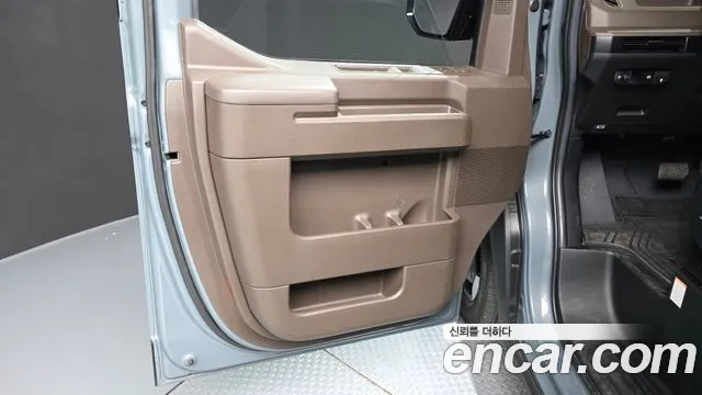 Kia PV5 — Фото автомобиля 13