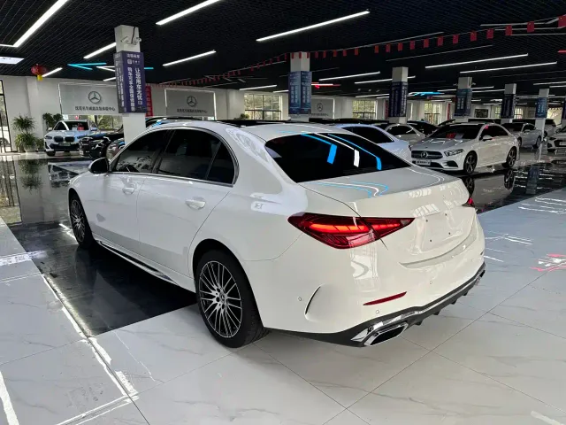 Mercedes-Benz C-Class — Фото автомобиля 9