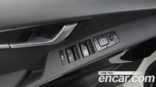 Kia Niro The All New Niro Signature — Фото автомобиля 18