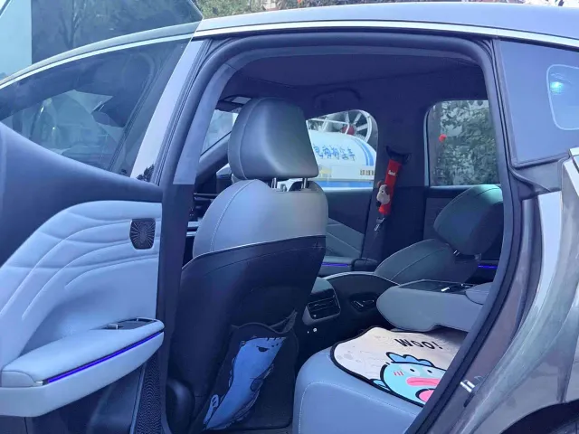 Geely Galaxy E8 — Фото автомобиля 4