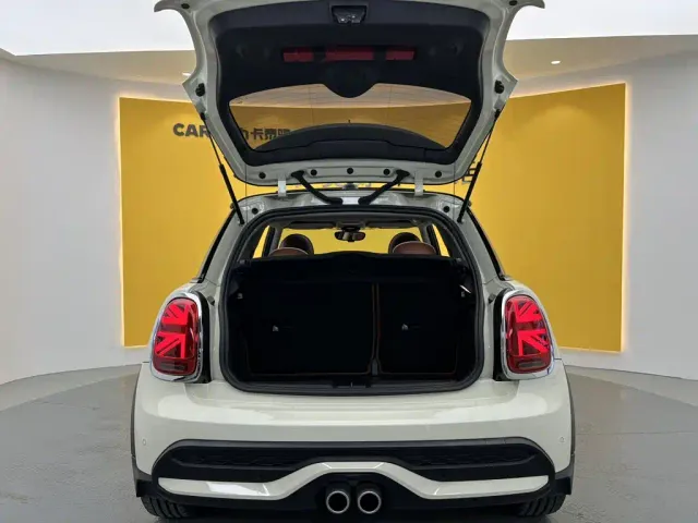 MINI Hatch — Фото автомобиля 6