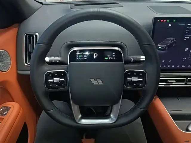 Li Auto L7 — Фото автомобиля 10