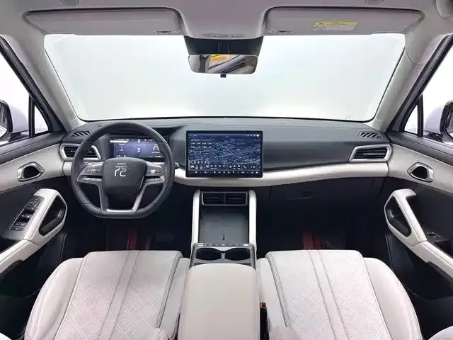 BYD Yuan UP — Фото автомобиля 8