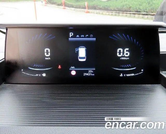 Hyundai Staria Staria — Фото автомобиля 4