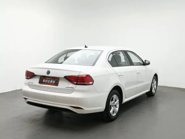 Volkswagen Lavida — Фото автомобиля 2