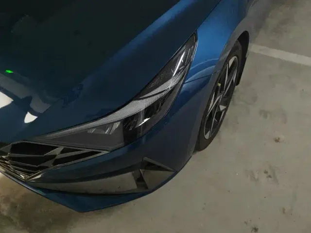Hyundai Elantra — Фото автомобиля 5