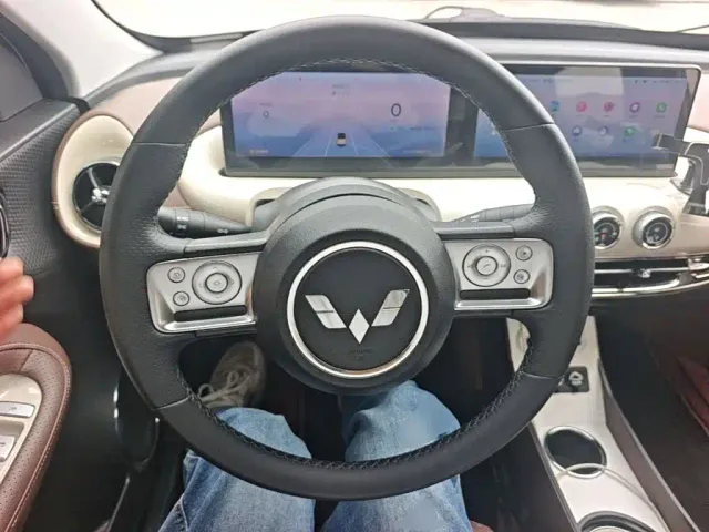 Wuling Bingo — Фото автомобиля 10
