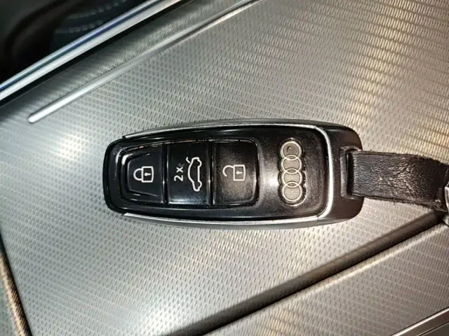Audi A6L — Фото автомобиля 8