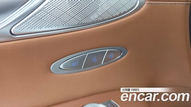 Genesis GV70 2.5T Бензин AWD — Фото автомобиля 26