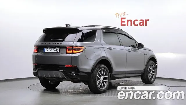 Land Rover Discovery Sport Generation 2 — Фото автомобиля 2