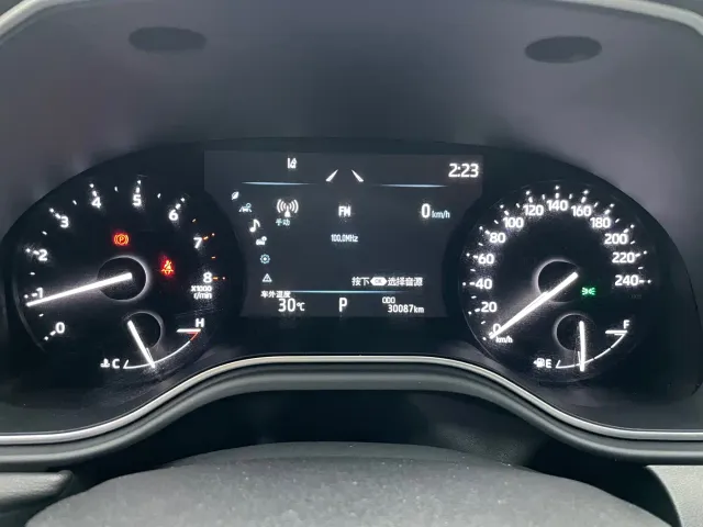 Toyota Avalon — Фото автомобиля 19