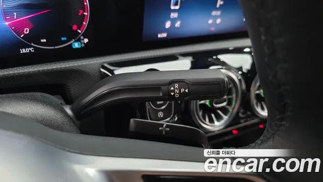 Mercedes-Benz A-Class — Фото автомобиля 9