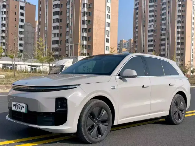 Фотография автомобиля — Li Auto L6
