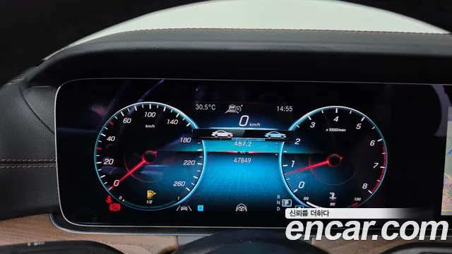 Mercedes-Benz E-Class — Фото автомобиля 8