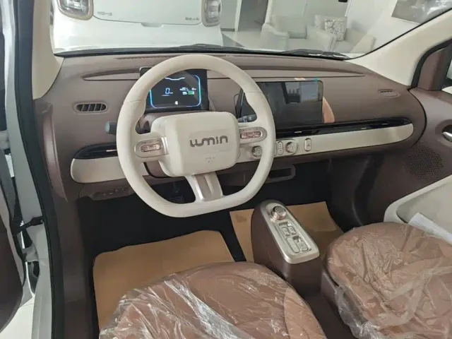 Changan Lumin — Фото автомобиля 9