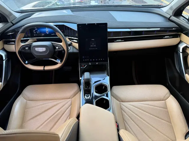 Geely Boyue L — Фото автомобиля 5
