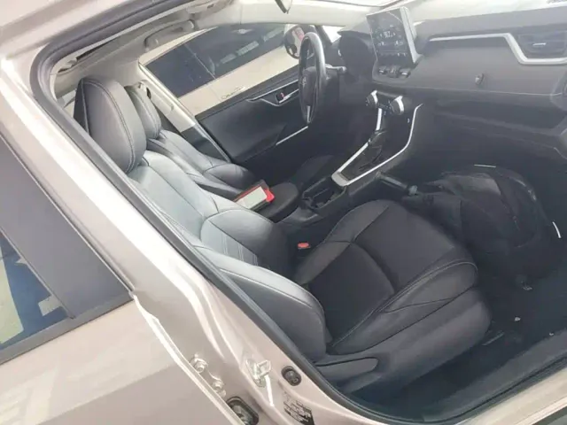 Toyota Wildlander — Фото автомобиля 24