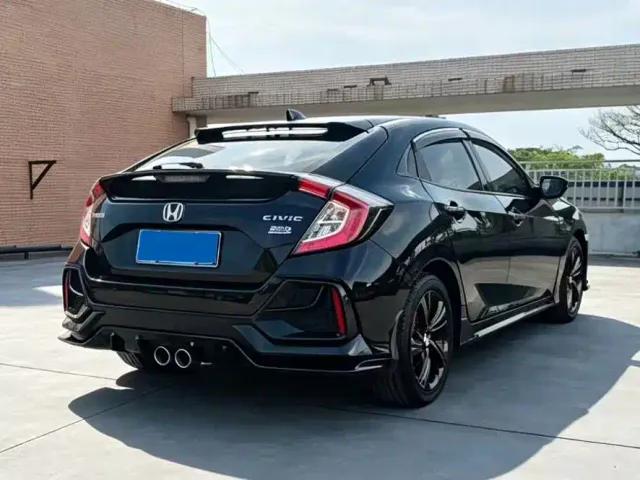 Honda Civic — Фото автомобиля 9