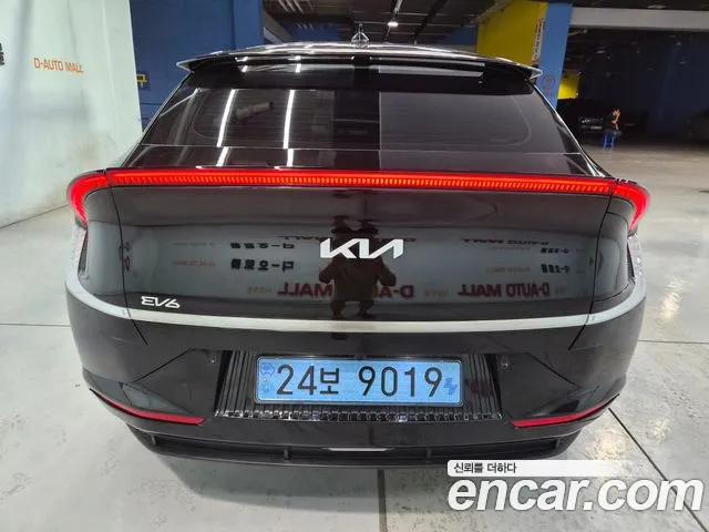 Kia EV6 — Фото автомобиля 2