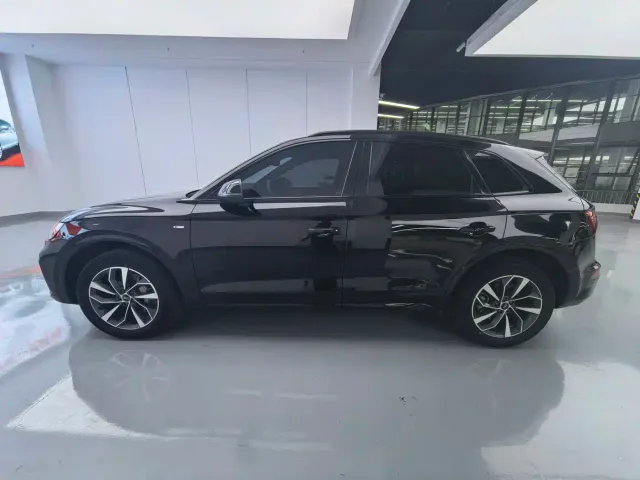 Audi Q5L — Фото автомобиля 8