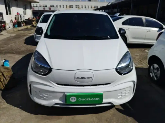 Roewe Clever — Фото автомобиля 2
