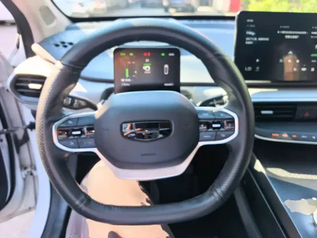 Geely Geometry Geely Geometry A 2022 Model Pro 430KM Travel Edition — Фото автомобиля 6