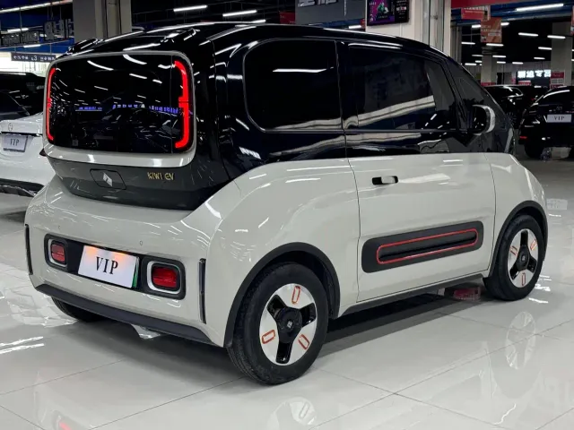 Baojun KiWi EV — Фото автомобиля 7