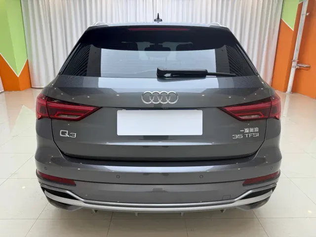Audi Q3 — Фото автомобиля 5