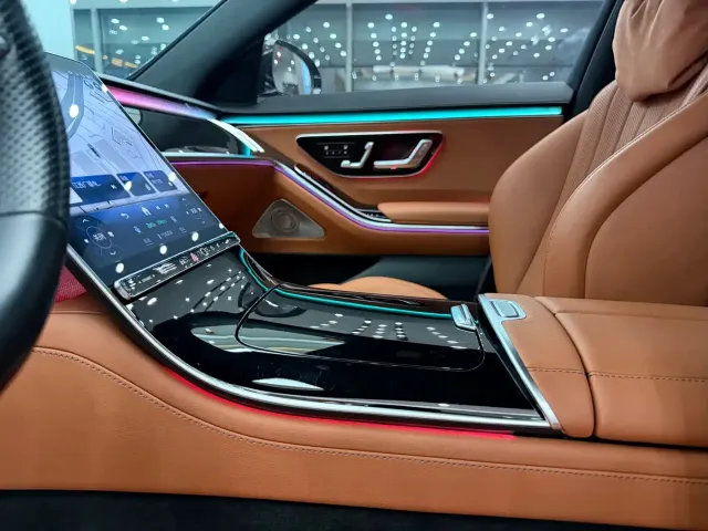 Mercedes-Benz S-Class — Фото автомобиля 16