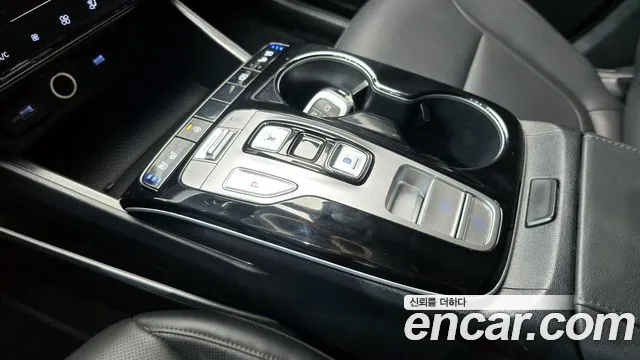 Hyundai Tucson Tucson (NX4) Бензин 1.6 турбо 2WD — Фото автомобиля 9