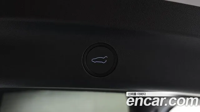 Tesla Model Y — Фото автомобиля 5