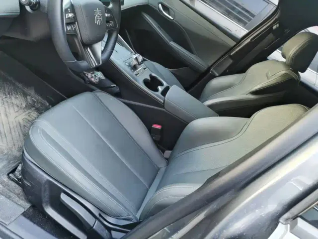 BYD Qin PLUS — Фото автомобиля 14