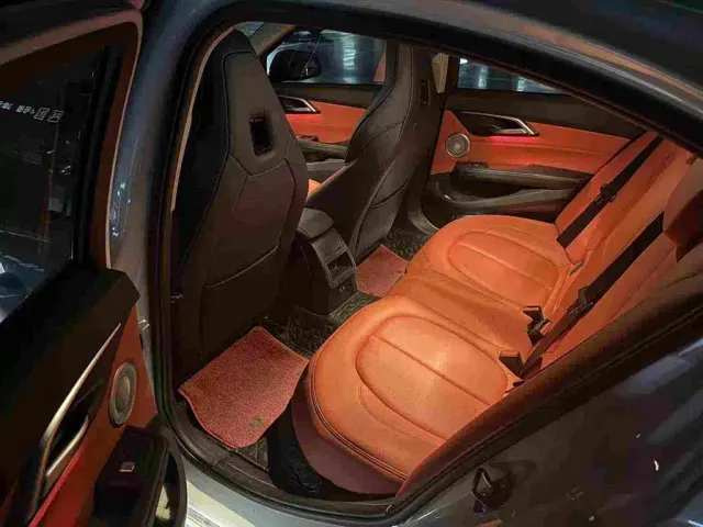 BMW 1 Series — Фото автомобиля 6