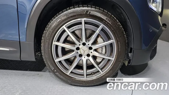 Mercedes-Benz GLB-Class — Фото автомобиля 5