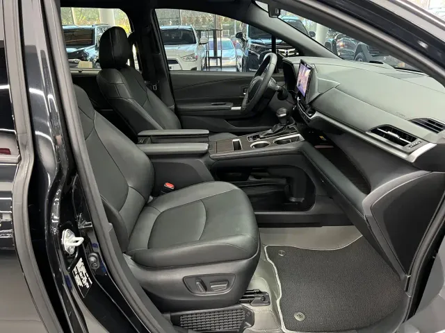 Toyota Granvia — Фото автомобиля 8