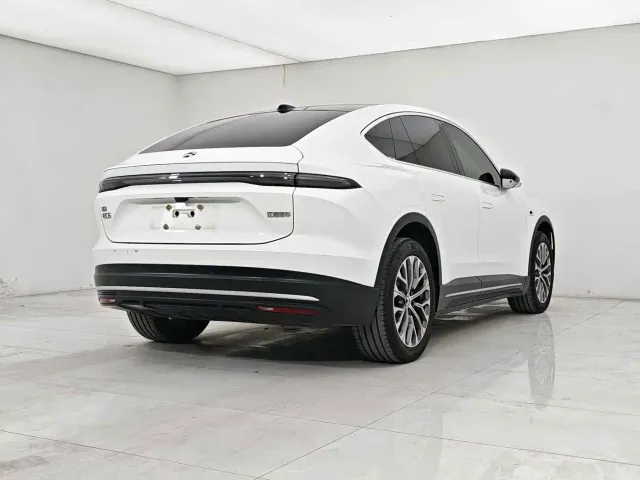Nio EC6 — Фото автомобиля 3