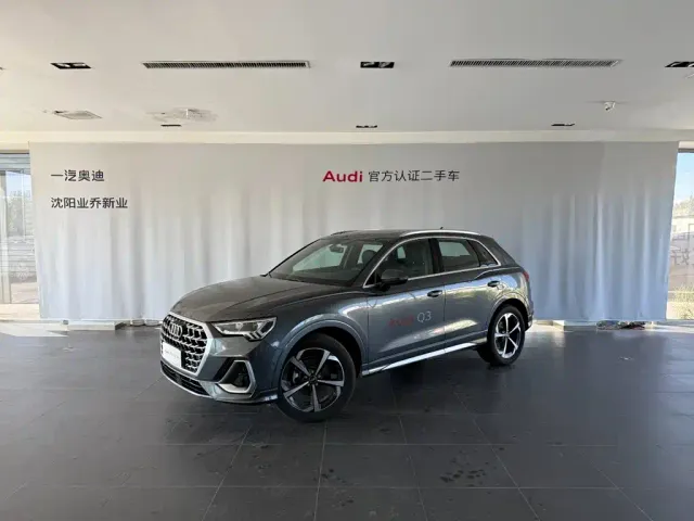 Фотография автомобиля — Audi Q3