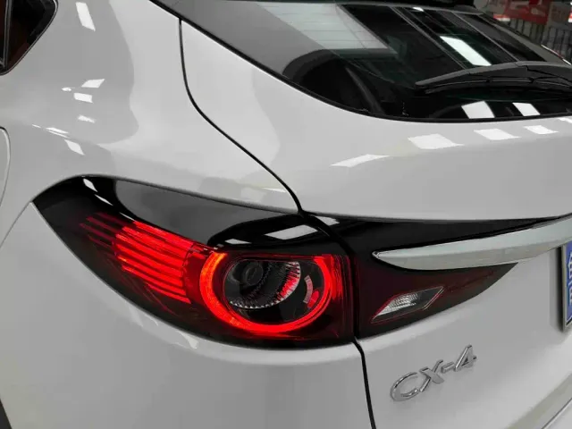Mazda CX-4 — Фото автомобиля 23