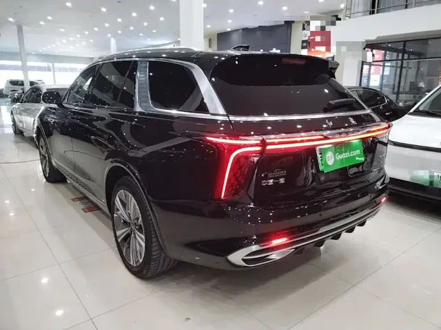 Hongqi E-HS9 — Фото автомобиля 4