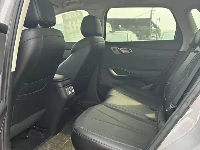 BYD Sealion 05 EV — Фото автомобиля 5