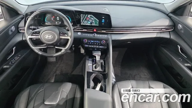 Hyundai Avante CN7 — Фото автомобиля 10