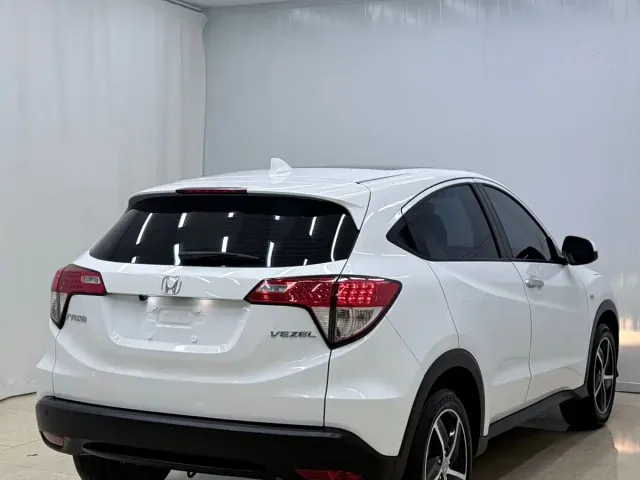 Honda Vezel — Фото автомобиля 4