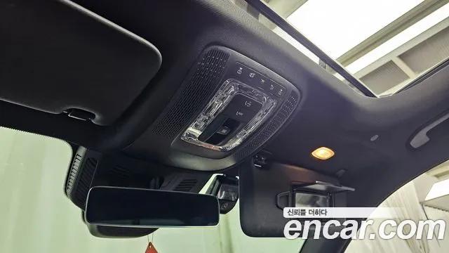 Mercedes-Benz GLB-Class — Фото автомобиля 15