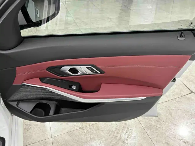 BMW 3 Series — Фото автомобиля 18